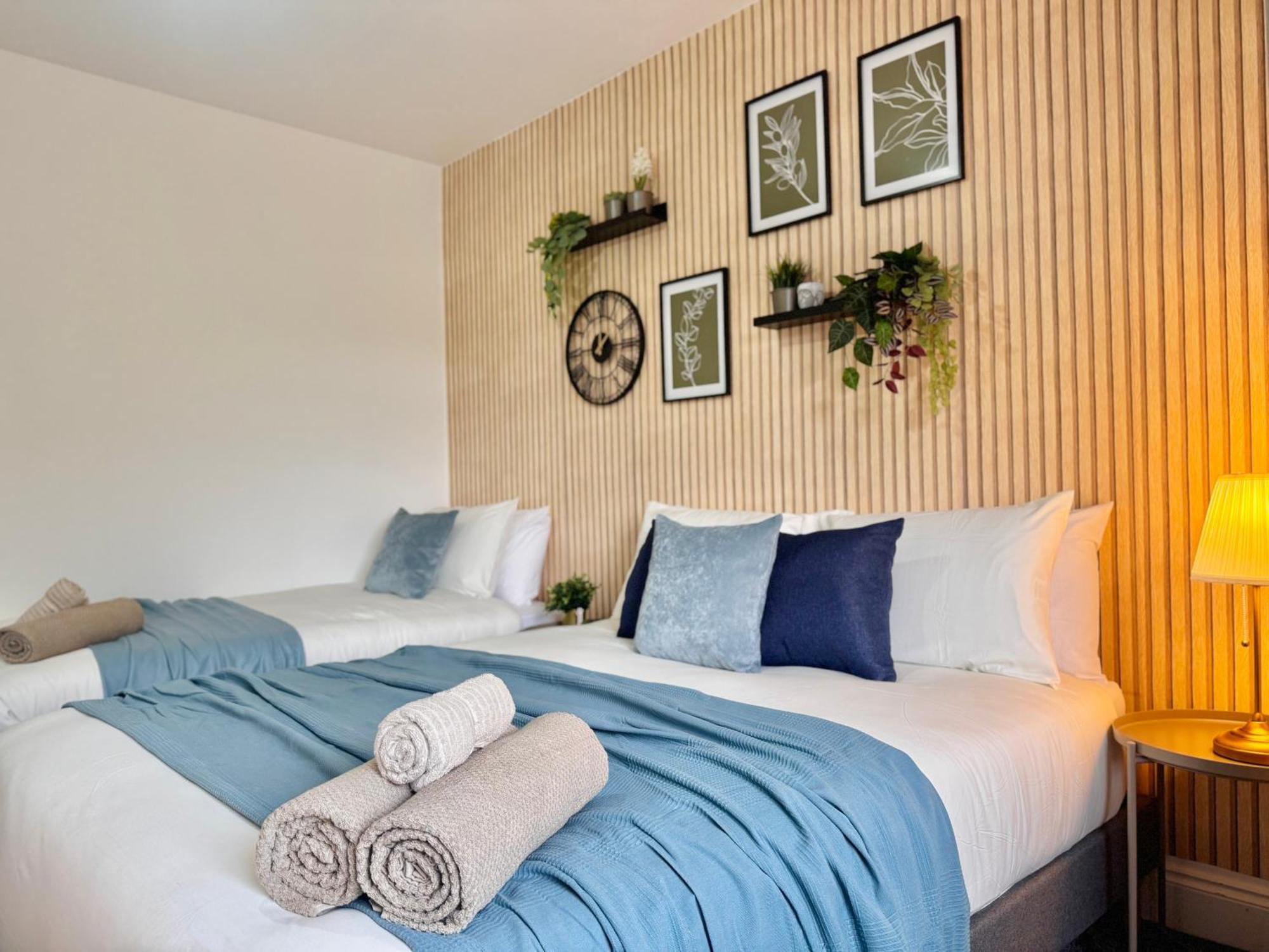 Convenient 2-bed 30min To