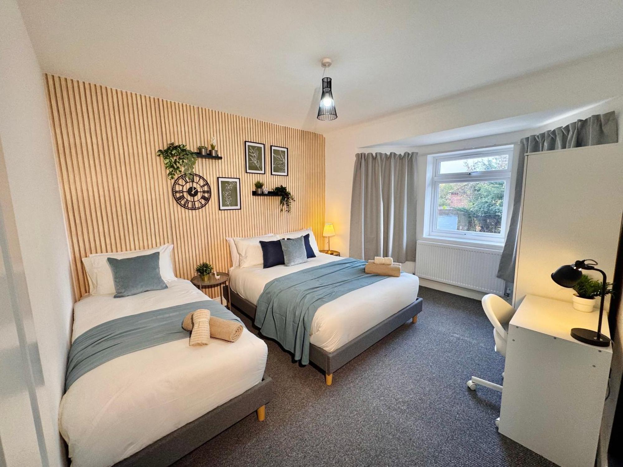 Convenient 2-bed 30min To *