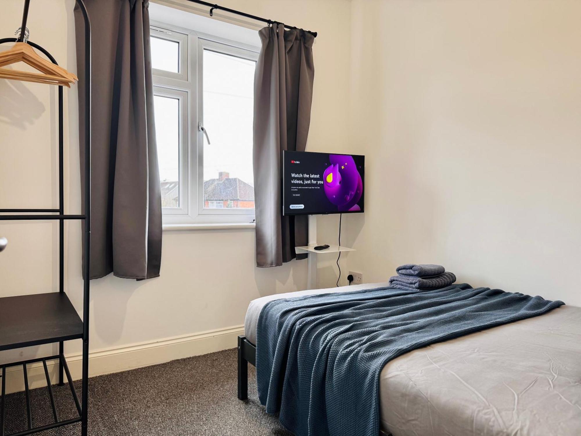 Convenient 2-bed 30min To Appartamento Londra