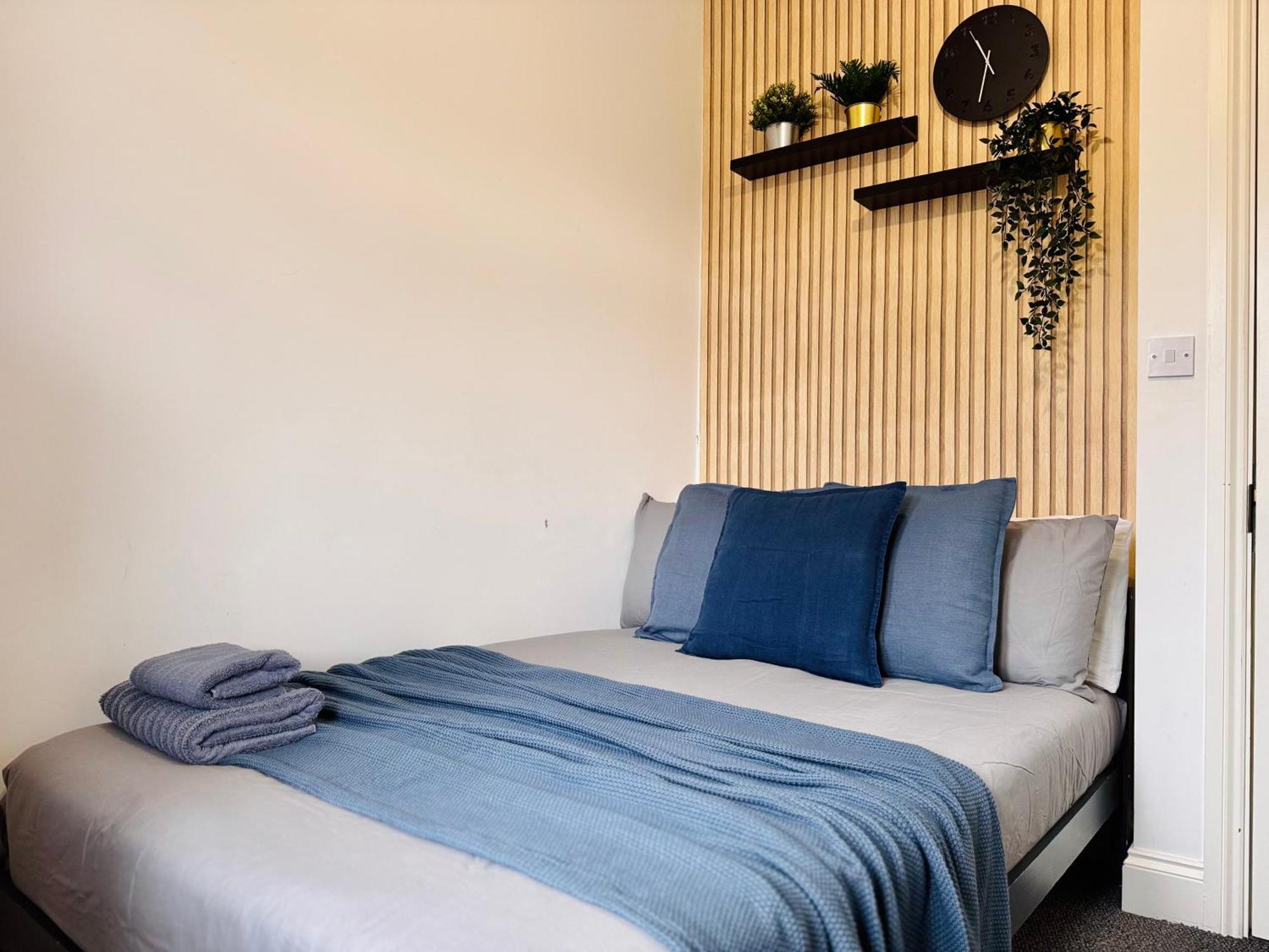 Convenient 2-bed 30min To Appartamento *